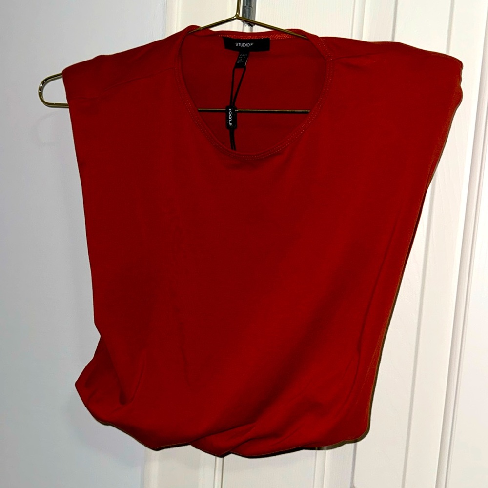 Studio F Padded Shoulder Red Top, Tight in bottom, size XS